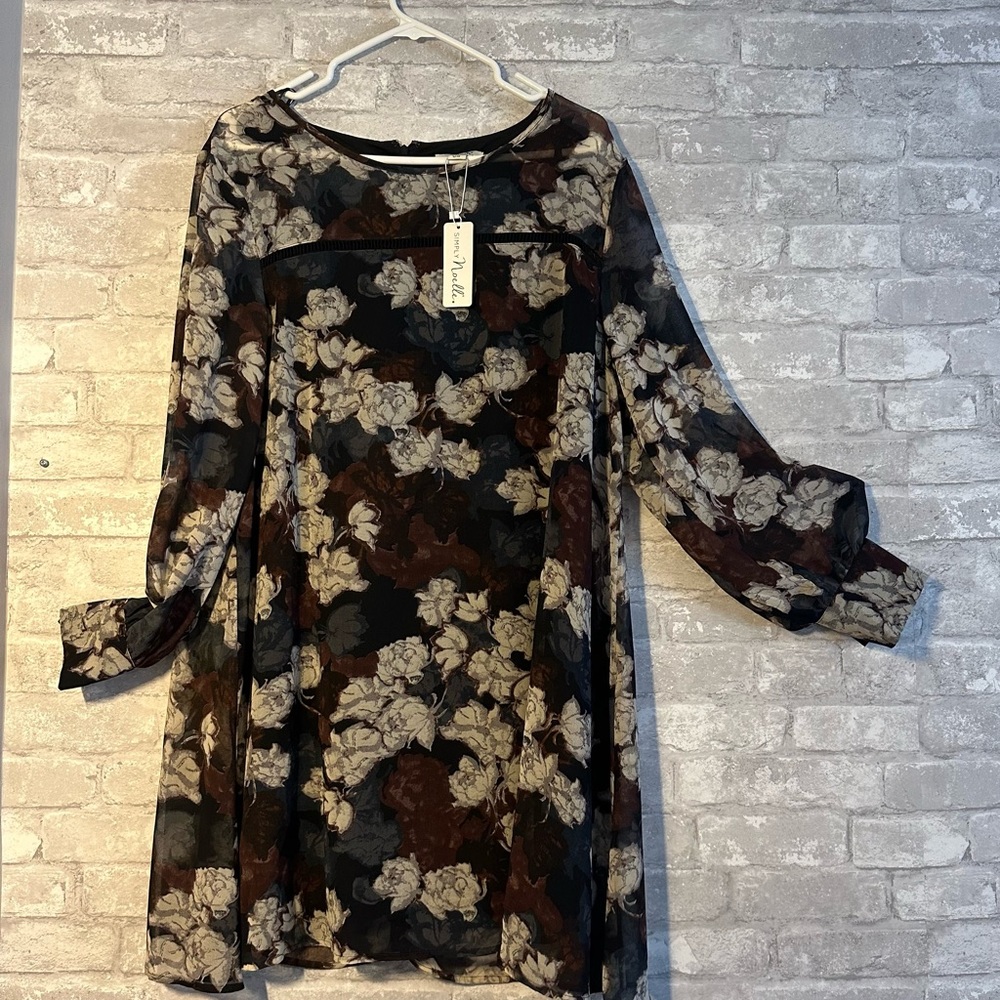 Simply Noelle Dress